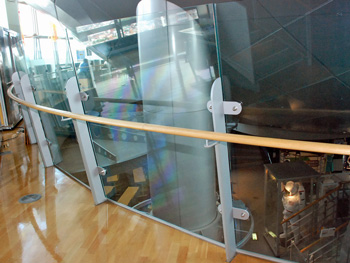 展望ロビー手すり